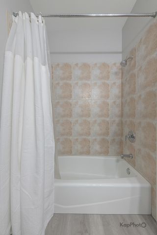 31 E 26th Street 3, Chicago, IL 60616