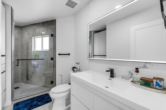 2 Sexton Cove Road, Key Largo, FL 33037