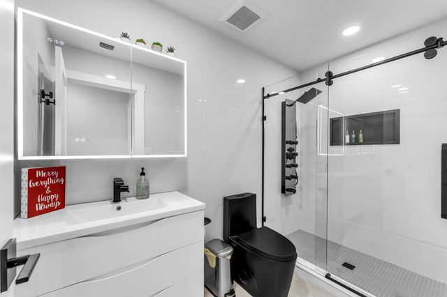 2 Sexton Cove Road, Key Largo, FL 33037