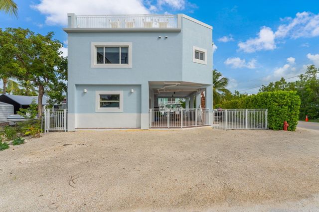 2 Sexton Cove Road, Key Largo, FL 33037