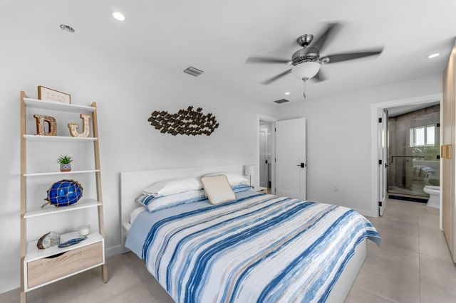 2 Sexton Cove Road, Key Largo, FL 33037