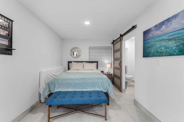 2 Sexton Cove Road, Key Largo, FL 33037