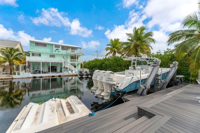 2 Sexton Cove Road, Key Largo, FL 33037