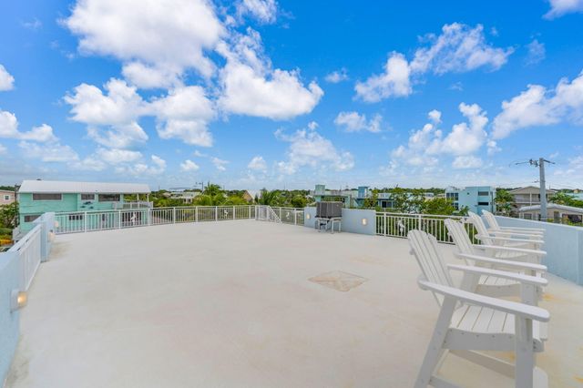 2 Sexton Cove Road, Key Largo, FL 33037