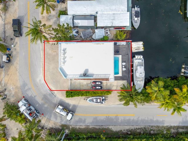 2 Sexton Cove Road, Key Largo, FL 33037