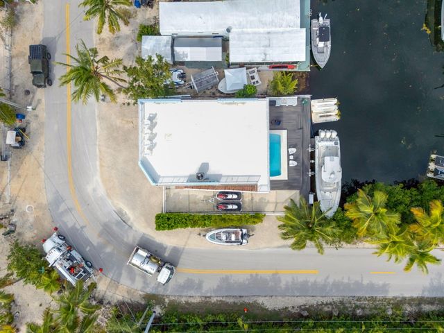 2 Sexton Cove Road, Key Largo, FL 33037