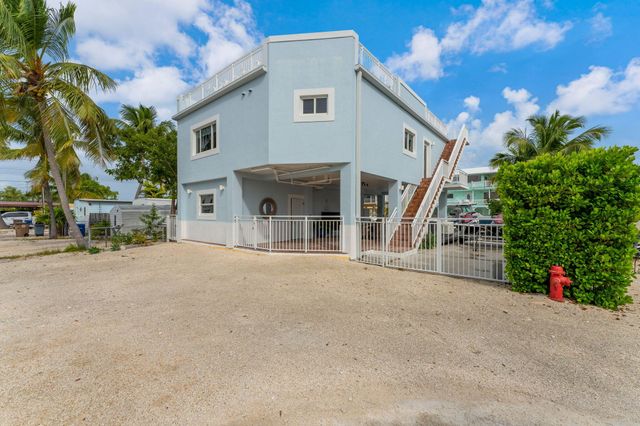 2 Sexton Cove Road, Key Largo, FL 33037