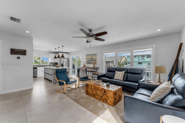 2 Sexton Cove Road, Key Largo, FL 33037