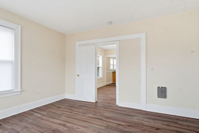 46 Court Street 2, West Haven, CT 06516