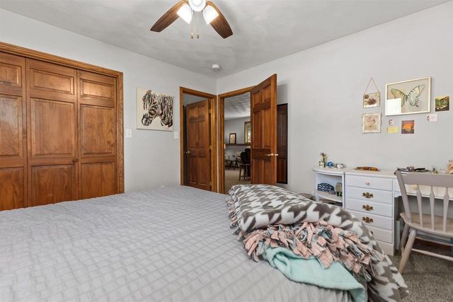 1605 MEADOWBREEZE CIRCLE, Neenah, WI 54956