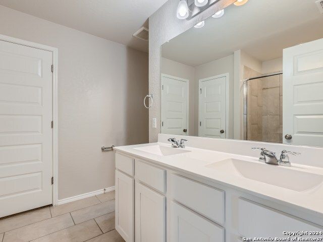 3331 ROSITA WAY, San Antonio, TX 78224