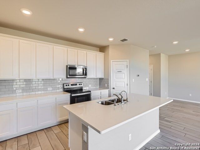 3331 ROSITA WAY, San Antonio, TX 78224