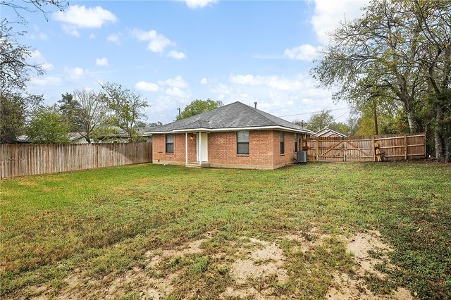 314 Moss Street, Bryan, TX 77803