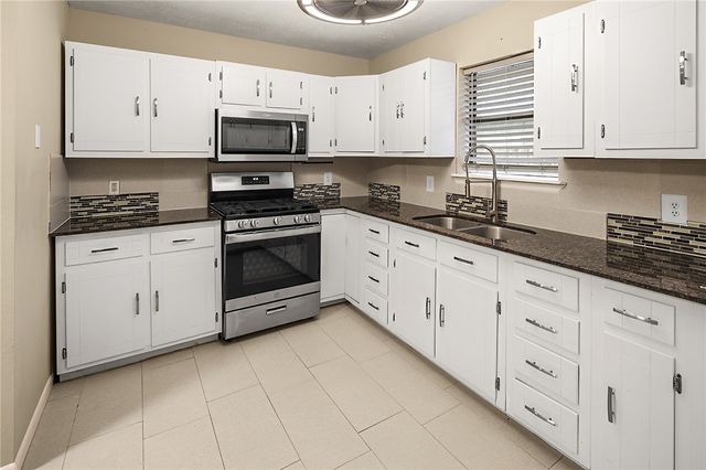 314 Moss Street, Bryan, TX 77803