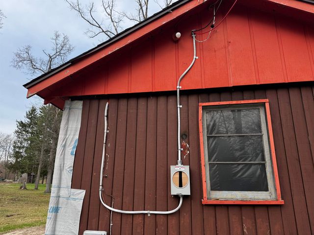 110 E Al Heiden Road, Harrison, MI 48625