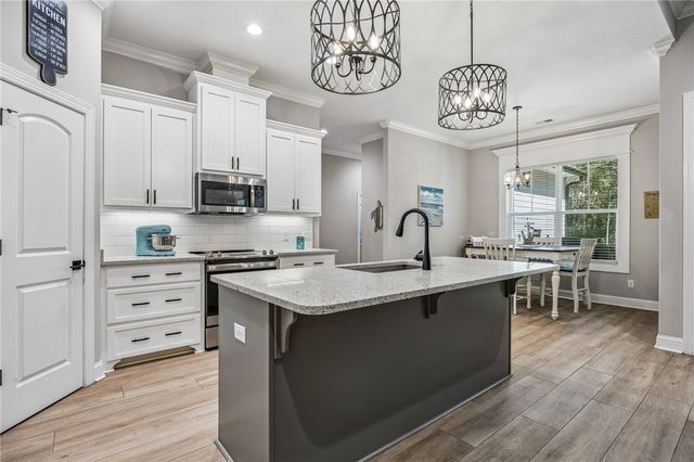 105 Sunset Drive, Woodbine, GA 31569