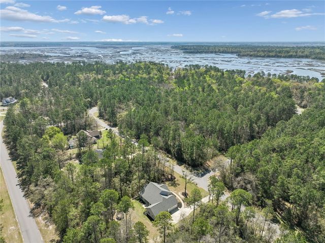 105 Sunset Drive, Woodbine, GA 31569