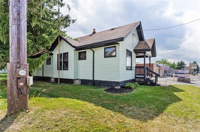 2232 Youngstown Road SE, Warren, OH 44484