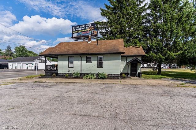 2232 Youngstown Road SE, Warren, OH 44484