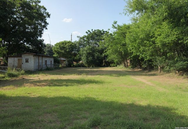 1121 KING AVE, San Antonio, TX 78211