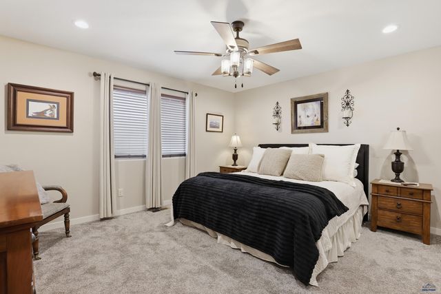 3709 BLACKPOWDER RD, Rapid City, SD 57703