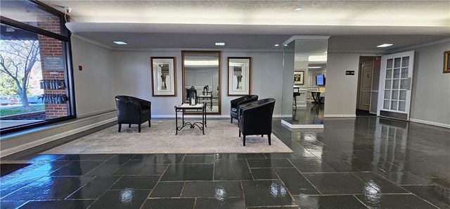 2965 Pharr Court South NW 316, Atlanta, GA 30305