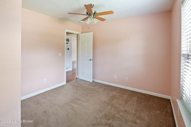 281 Madison Rae Blvd, Shepherdsville, KY 40165
