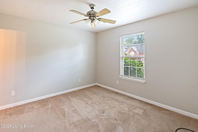 281 Madison Rae Blvd, Shepherdsville, KY 40165