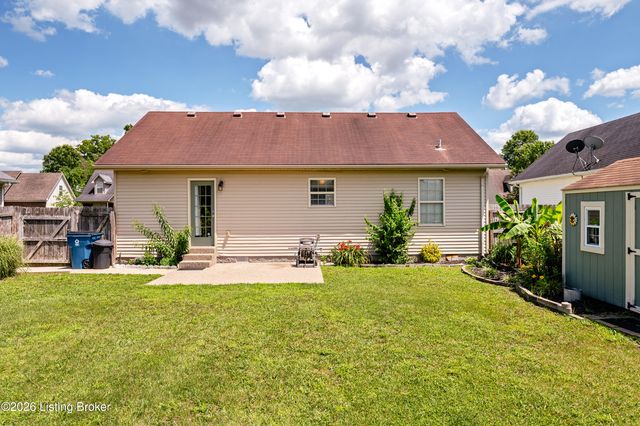 281 Madison Rae Blvd, Shepherdsville, KY 40165