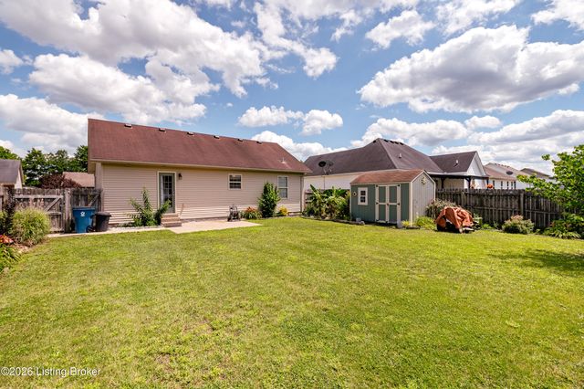 281 Madison Rae Blvd, Shepherdsville, KY 40165