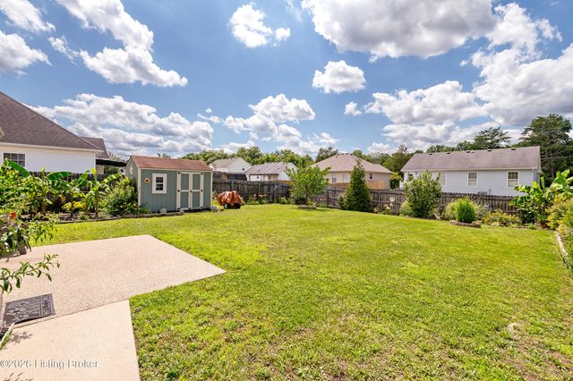 281 Madison Rae Blvd, Shepherdsville, KY 40165