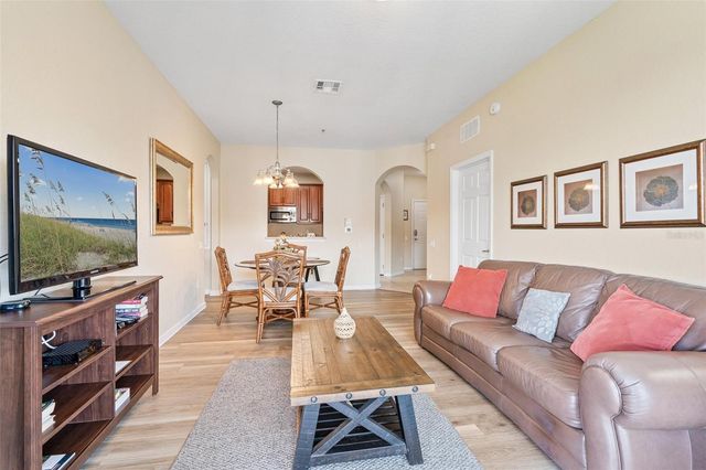 4024 BREAKVIEW DRIVE 402, Orlando, FL 32819