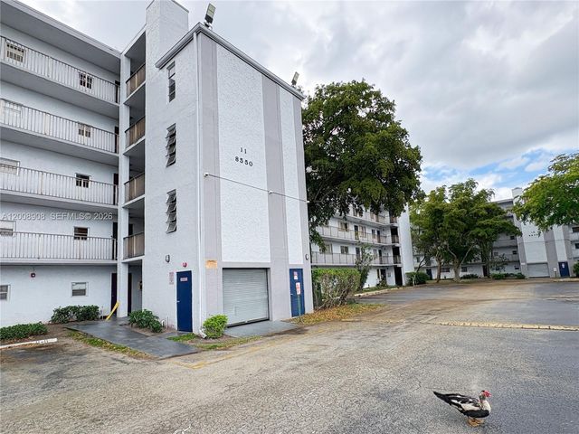 8550 N Sherman Cir 205, Miramar, FL 33025