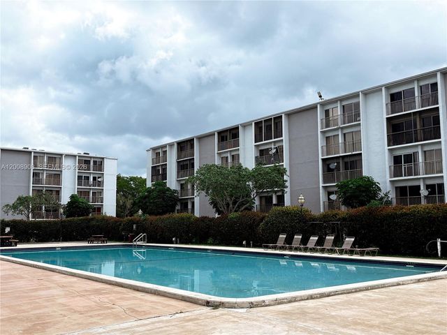 8550 N Sherman Cir 205, Miramar, FL 33025