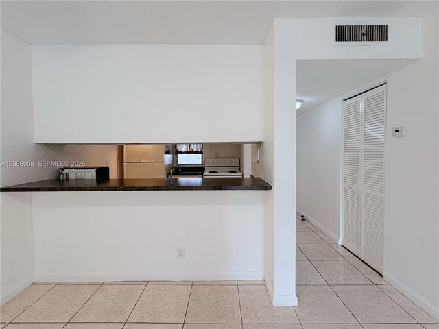 8550 N Sherman Cir 205, Miramar, FL 33025