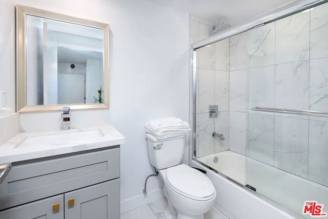 1151 S Ardmore Avenue, Los Angeles, CA 90006