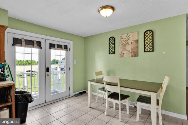 370 S HOOK RD, Pennsville, NJ 08070