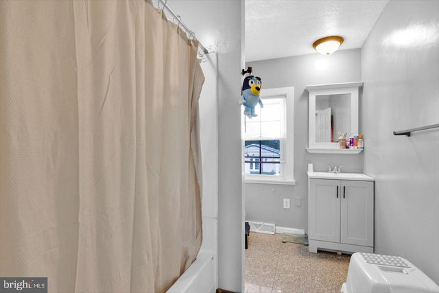 370 S HOOK RD, Pennsville, NJ 08070