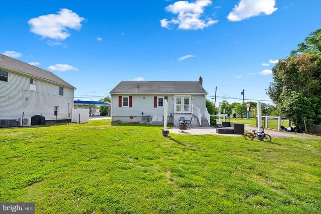 370 S HOOK RD, Pennsville, NJ 08070
