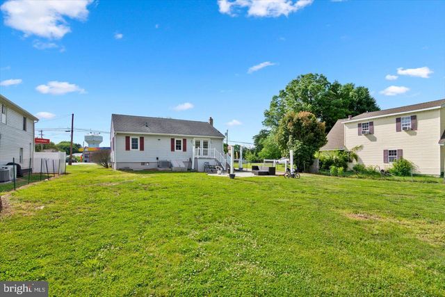 370 S HOOK RD, Pennsville, NJ 08070