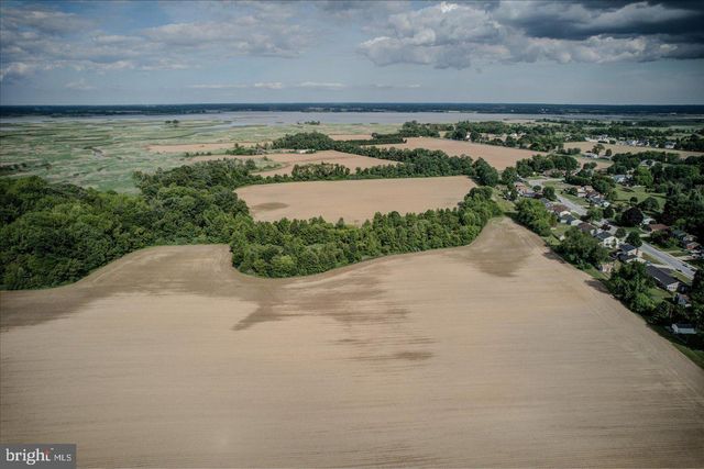 370 S HOOK RD, Pennsville, NJ 08070