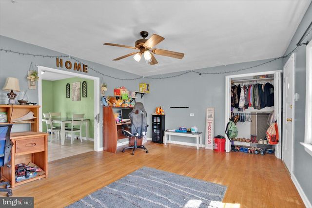 370 S HOOK RD, Pennsville, NJ 08070