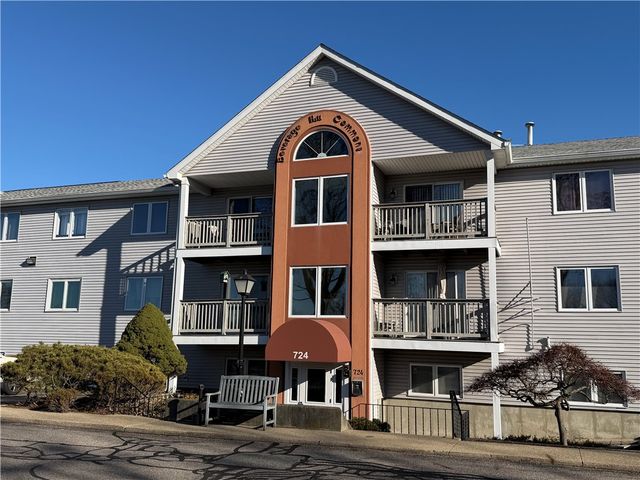 724 Beverage Hill Avenue 302, Pawtucket, RI 02861
