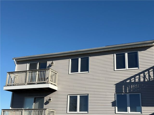 724 Beverage Hill Avenue 302, Pawtucket, RI 02861