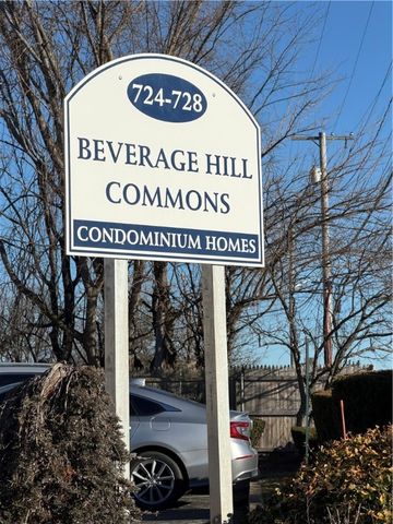 724 Beverage Hill Avenue 302, Pawtucket, RI 02861