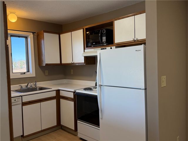 724 Beverage Hill Avenue 302, Pawtucket, RI 02861