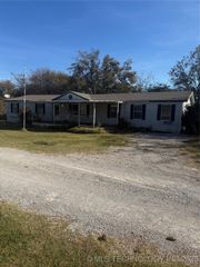 46 Garden, Lone Grove, OK 73401