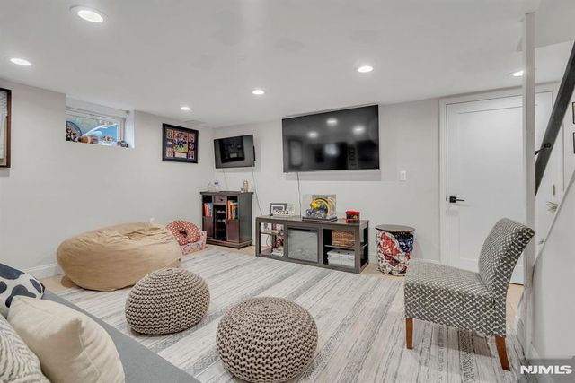 590 North Street, Teaneck, NJ 07666