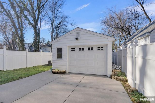 590 North Street, Teaneck, NJ 07666