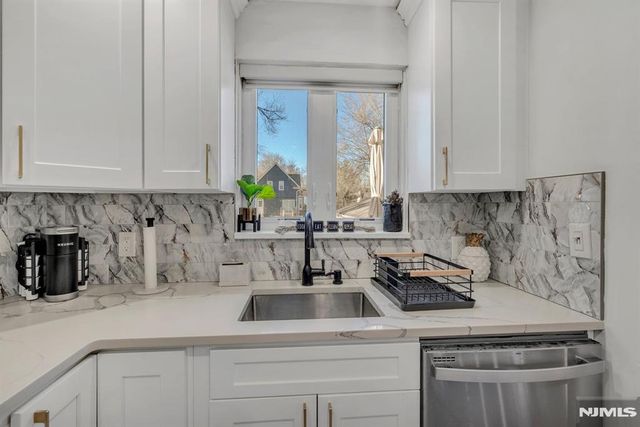 590 North Street, Teaneck, NJ 07666